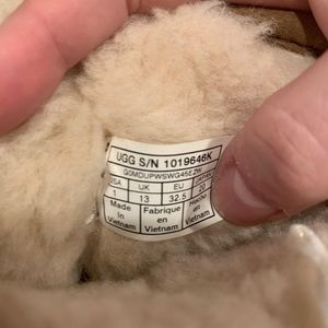 Uggs Classic II Weather Boots Short